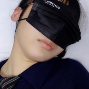 私房老虎菜系列：眼镜娘被灌醉玩了一夜