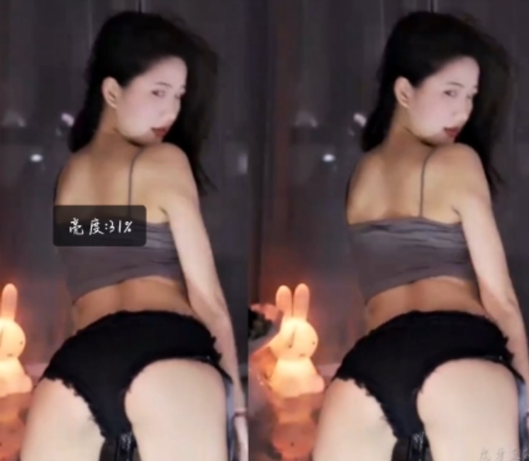 虎牙主播大象开车自录大招展示4分钟视频