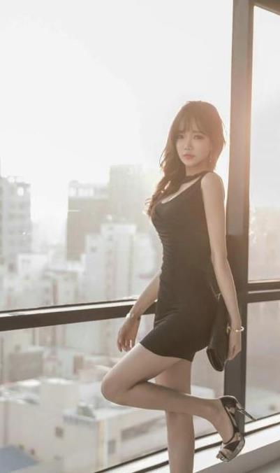 清纯美少女夏花花的微博作品