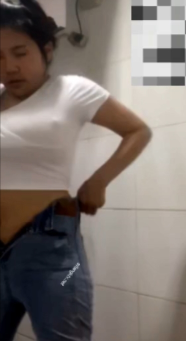 仙女味吊钟大罩杯-快手视频1V23M，李果分享的早期微信一对一视频，百度盘下载