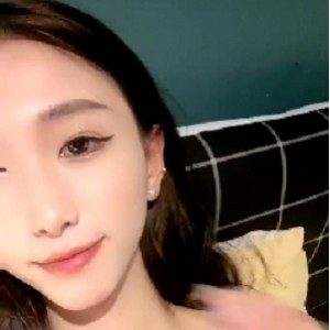 美臀小姐姐手指扣入呻吟嗲嗲一脸银骚，掰开某处看洞的1V+347MB商品