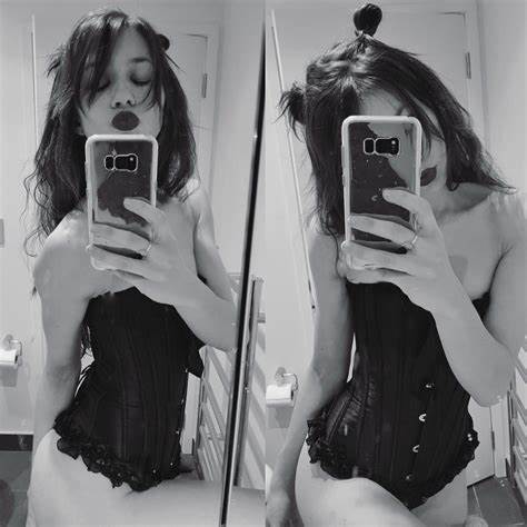 私拍精美照：Alice的20万大长腿性感身材，欧美女神艺术拍摄新颖奇妙的人体涂鸦