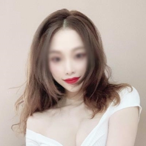 阿崩经典有尺度作品：推特上的人气网红