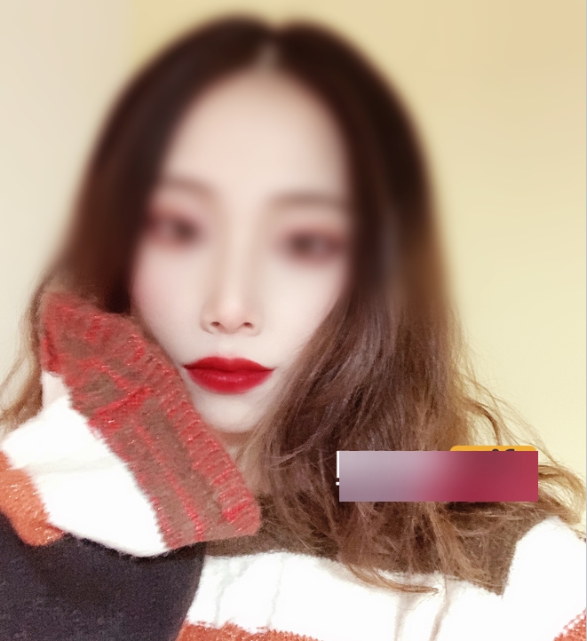 阿崩经典有尺度作品:推特上的人气网红