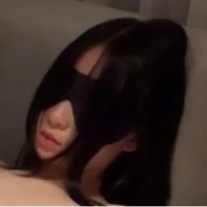 妹子风可爱条纹过膝袜