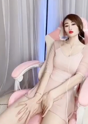 花椒网红兔小软定制露脸有尺度视频：一对一16V57分37，433M百度盘资源