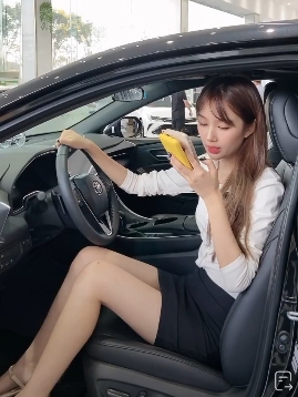 网红主角{{网红名字}}：抖音快手视频资源，漏B漏奶百度盘