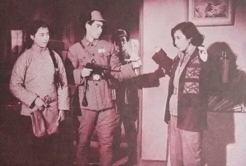 阿里云盘上的50部国产经典老电影超清修复版：极速在线播放、视频原画下载，深入了解老电影背景