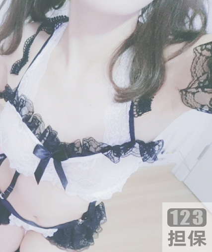 套社保的柠檬喵酱,是“第一视角”男主体验专集。