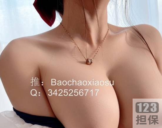 在“某推”上,每个女生都是“极品女神”。