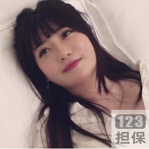 白富美沈娜娜、小麻瓜豆豆、微胖中的极品集合,今天我给大家带来了三张“丑照”。