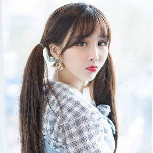 sunwall95：145v，21.6g，收藏672，20g视频新增，女团成员身高曝光