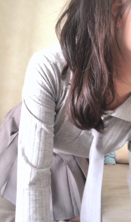 瑶瑶白桃:超乖睡不醒,精致视频收藏827,精彩不重复