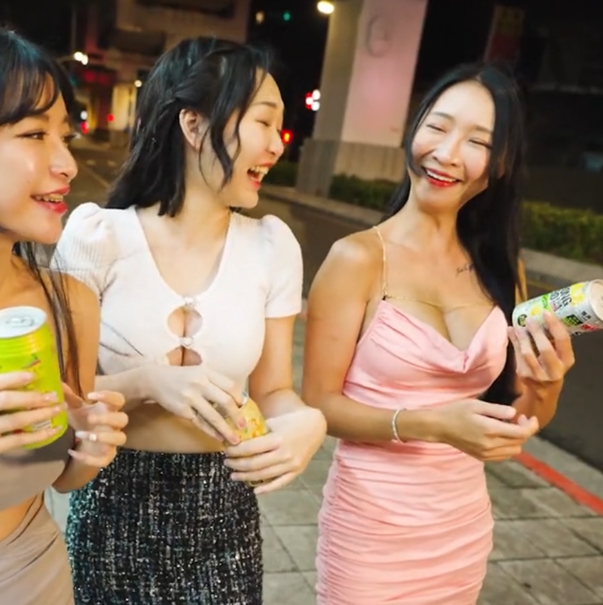 魏乔安传媒女星新视频1v上贤娆收藏量飙升至377！