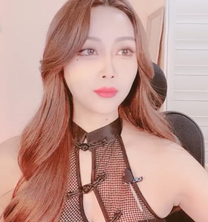 娜娜百度盘合集：27个视频总计69GB，美女直播精彩表现原贴