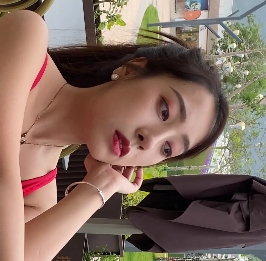 美女红色泳装秀凹凸胖臀美腿，1V9.76G百度云视频