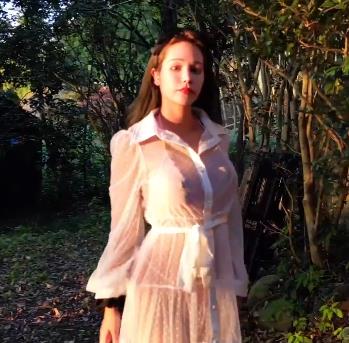 Naomi的OnlyFans全付费私拍视频：打粑粑34V3.1G