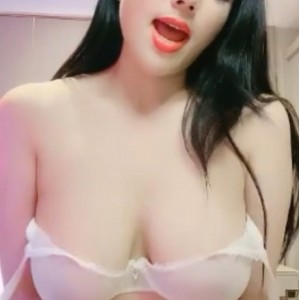 大罩杯熟女瑞瑞29.6g合集：大罩杯熟女半糖魅力