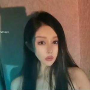 田冰冰：秀人嫩模37个视频总27.6G，百度ED2K收藏