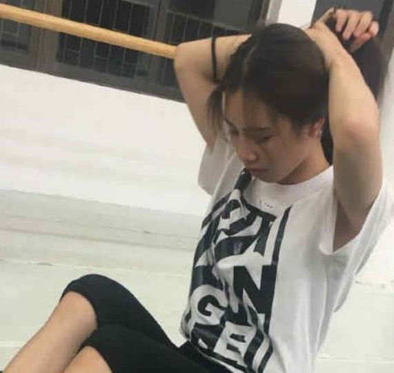 华裔素人葵儿大学萌妹合集震撼上线