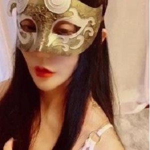 Vivian姐长腿女神，213MB精彩视频尽在推特！