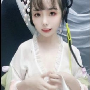 喵小吉露脸COS全L自拍视频8套，娇小可人痔疮进步展示