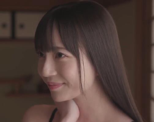 高清长腿美女破坏版视频，时长十一小时