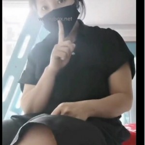 夹着假小东西辅导儿子写作业视频[5p+19.2m][百度盘]