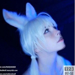 《真青春装嫩》：可爱双马尾妹子6部长视频《萌女仆碎花连衣裙》：双马尾妹子6部兔耳coslorita