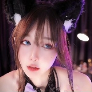 余多多古风诱惑黑丝高跟乳液礼盒