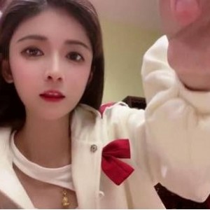 72V647M抖音网红狗头妹子最新视频：颜值、身材、大众女神、男友爆料！