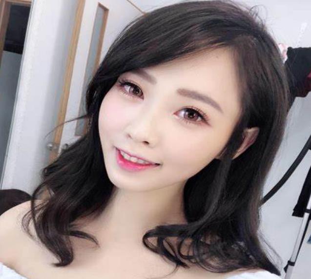 JVID纯白闺蜜百合安慰比心礼物