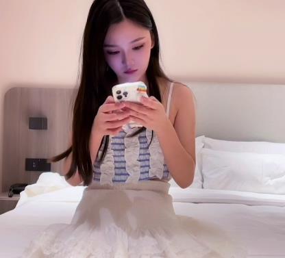 3000元小飞哥高端火精选12V9.5G清纯校花、爆R童颜女神、小成熟主妇、跨界约妹
