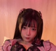 卡哇伊小女神绚丽水晶妆容,无毛馒头发型,一线天ai+ye泛滥!棒紫薇转载搬运百度盘!