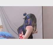 小兔兔推特网红的可爱:人气小兔兔的网红生活,活泼可爱的身材、翘臀、赘肉,角色扮演、装扮、学生妹、漫画少女、已婚少妇、服装女郎,486MB的年轻美丽。