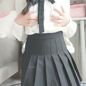 00后萌妹子玖尾酱：精致五官、活泼可爱的性格，拥有无限可能的才艺