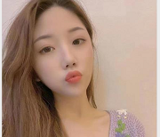 『网红{{网红名字}}:超高颜值美女,甜美良家,内S资源,私拍Y乱,反差妹,打粑粑咬』