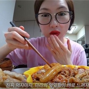 YouTube搬运-ASMR：全面收录ASMR视频，视频原画、SP、倍速播放等一应俱全