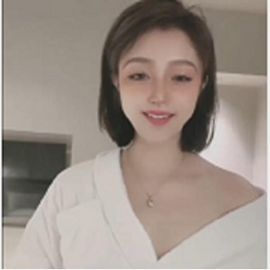 绿播成都X感少妇：天真烧劲粉嫩水灵，视频资源大合集，激动极限玩具，下水带来成就感