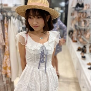 泄密可爱学妹小粉红：玩坏，0.27G，1v+270m，百度盘