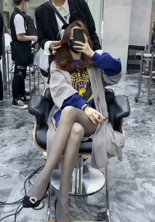 最新斗鱼超人气专业模特美女主播高质量浮力姬（逗本逗鸭）私拍合集[211P-16V-346MB]【百度云】