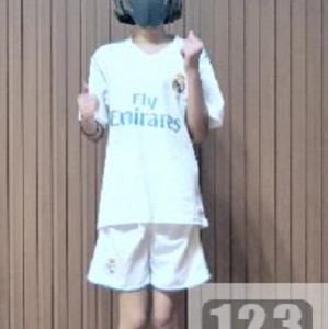 抖音里的小钰儿又火啦,这次她叫舍得妹,舞动青春!