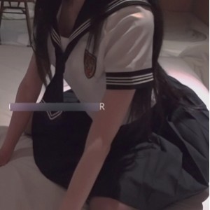 OnlyFans精选乖乖女Luvur日常私拍101部合集，总计15.2G