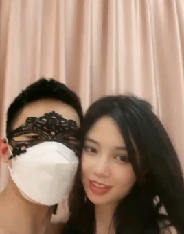 妹纸小丽骚样欲求不满,1V+1.04GB百度盘独家视频
