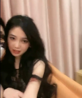 妹纸小丽骚样欲求不满,1V+1.04GB百度盘独家视频