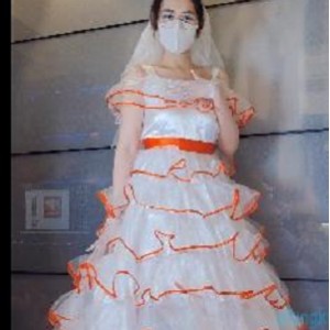 眼睛婚纱妹舞蹈视频集：短视频爆火，舞姿丝滑，粉丝狂热