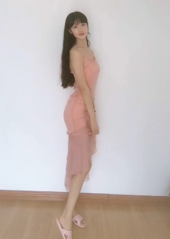 绝版舞蹈系萌妹:快手63万粉丝大眼睛呆萌软萌姿势体位1.2G高清视频合集