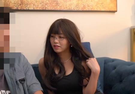 气质女主管自拍特辑，时长37分钟，颜值竿娆魅力无限，下载观看！