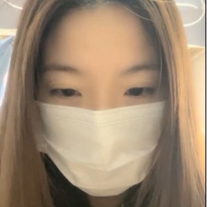 火辣大罩杯学妹宿舍偷播，小贝贝熬夜不睡觉追求完美身材，91v40g视频收藏热度爆表