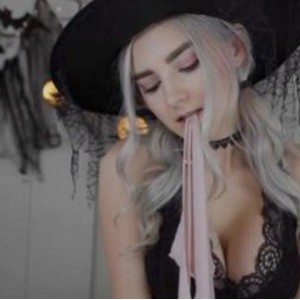 AvrilxLust欧美网红小姐姐性感合集，火辣身材惹人心动，多部视频尽显欧美精品风采